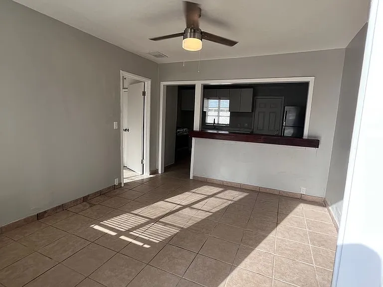 220 E Fort Lowell Rd — Photo 29