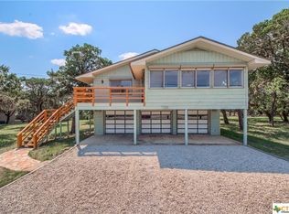 1098 Janet Dr, Canyon Lake, TX 78133