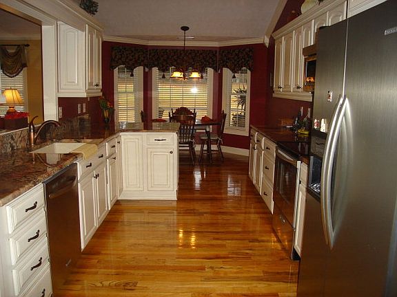 4th image of 138 Hunters Village Dr