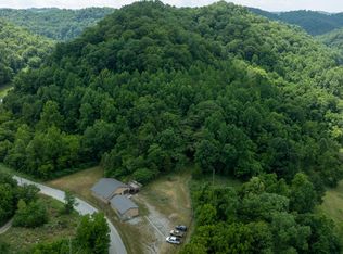 496 River Rd, Sneedville, TN 37869