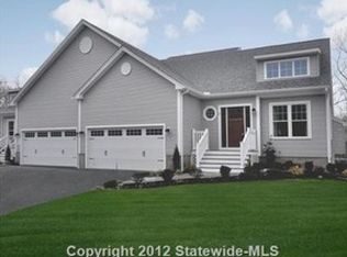 21 Brandywyne Ct, Peace Dale, RI 02879