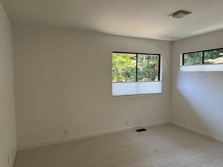 14 Summit Dr — Photo 23