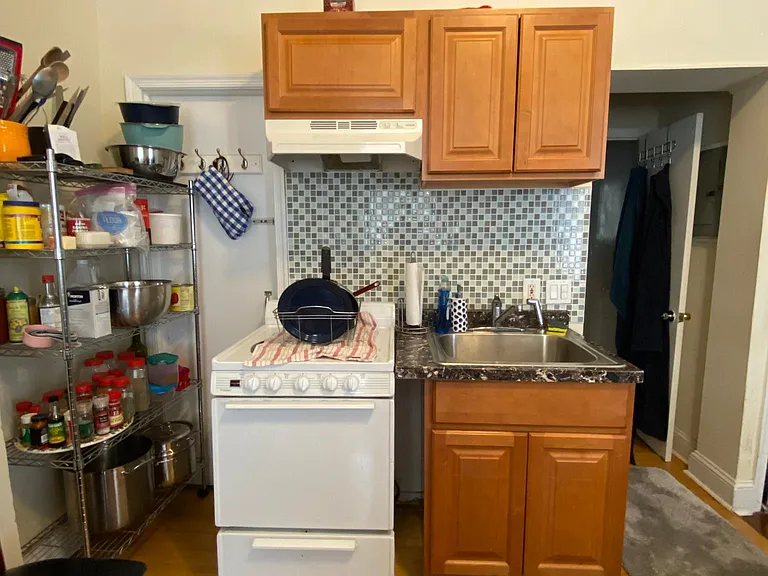 2123 Walnut St #3F — Photo 11