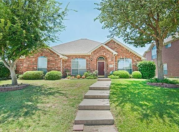 2nd image of 7405 Meadowwood Dr