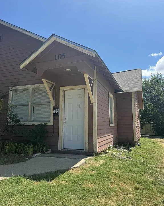 105 S 25th St