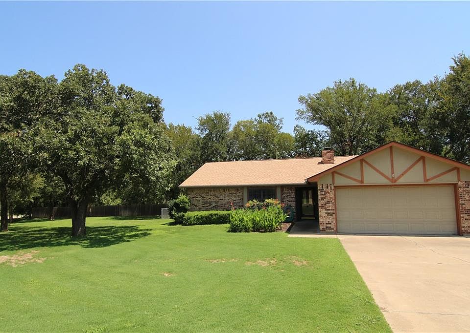 1st image of 411 Shady Grove Dr