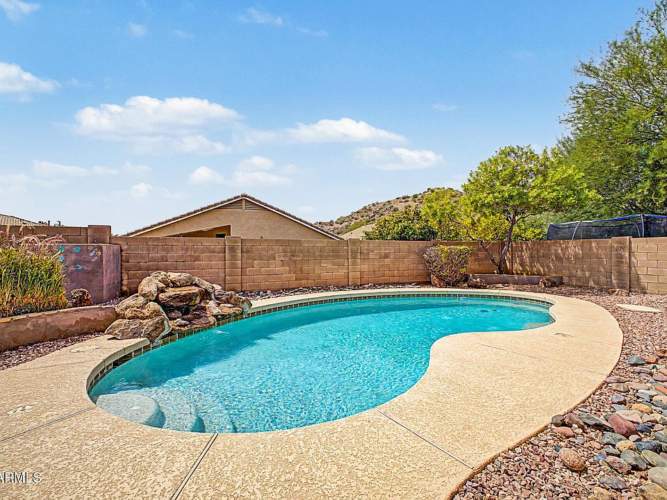 1st image of 8965 E HILLVIEW Street