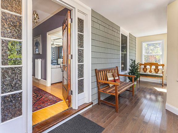4th image of 205 Woodford Street