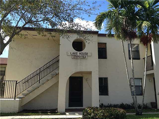 1st image of 11318 Taft St #11318