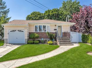2393 Denton St, North Bellmore, NY 11710