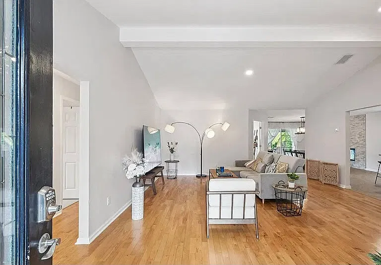 3 bed, 1671 sqft, $2,000 — Photo 3