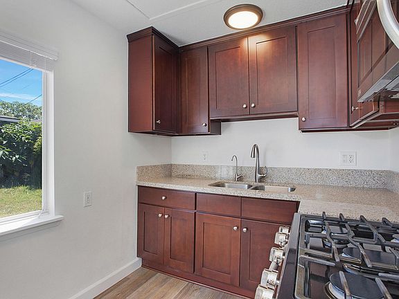 4th image of 5822 Falcon Ave