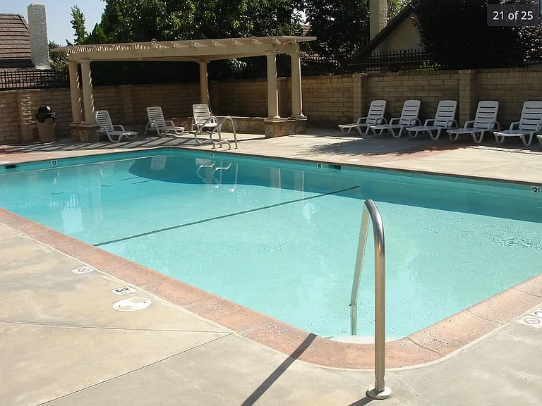 22719 Garzota Dr — Photo 17