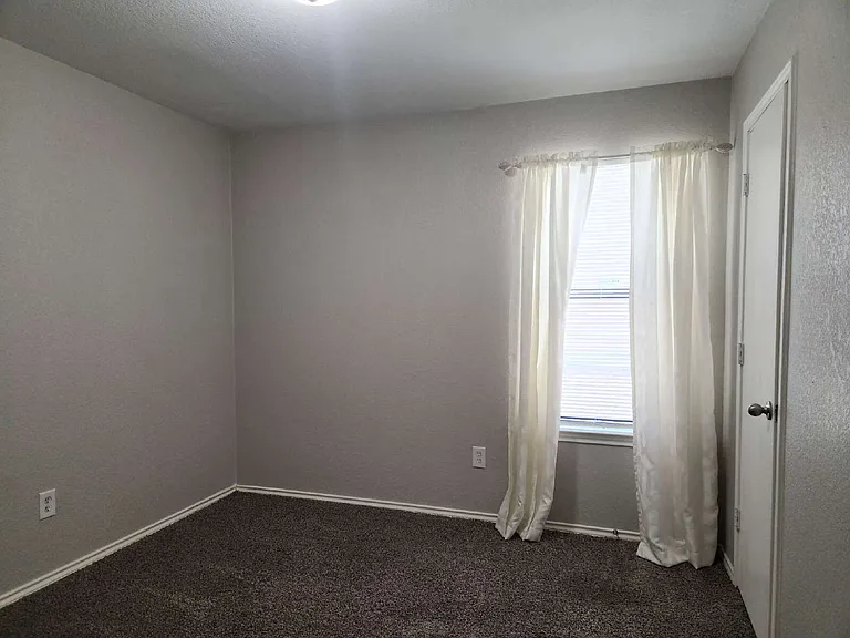 5709 Ping Way — Photo 10