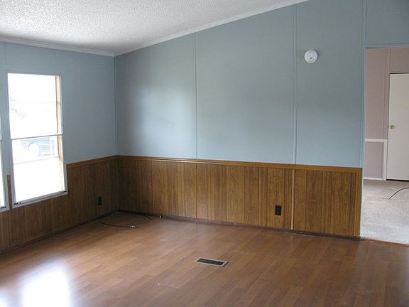 5th image of 2931 Heartland Ln