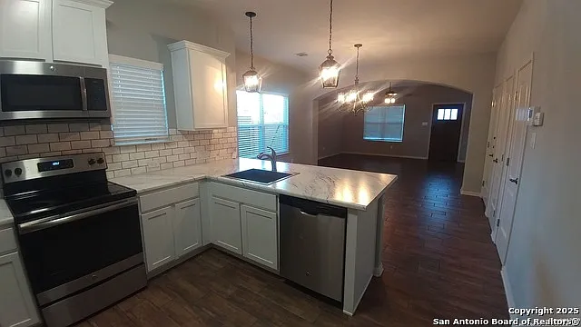 2 bed, 2.5 bath, 1232 sqft, $1,595 — Photo 2