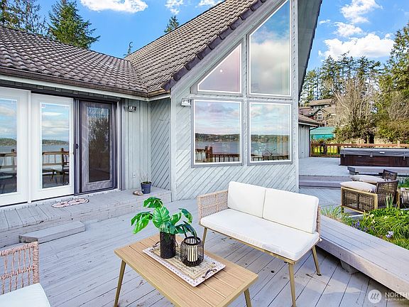 4th image of 6819 Cliff Avenue SW