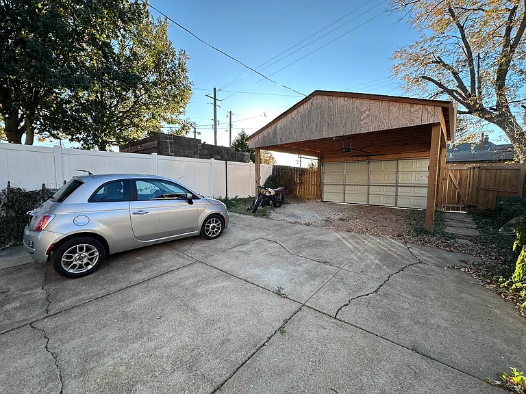 3251 Morganford Rd — Photo 29