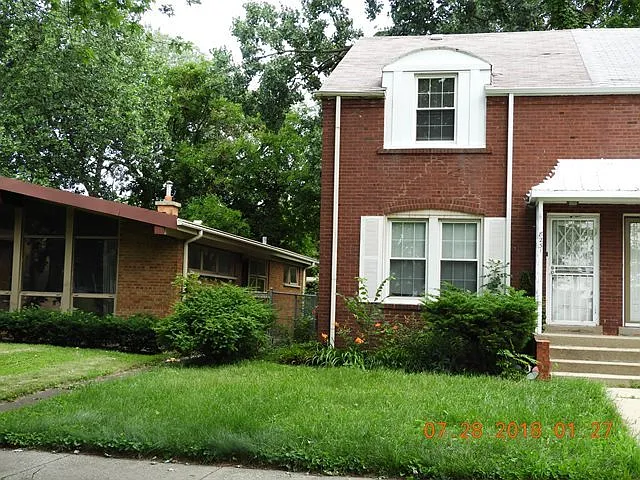 8231 S Wabash Ave photo 1