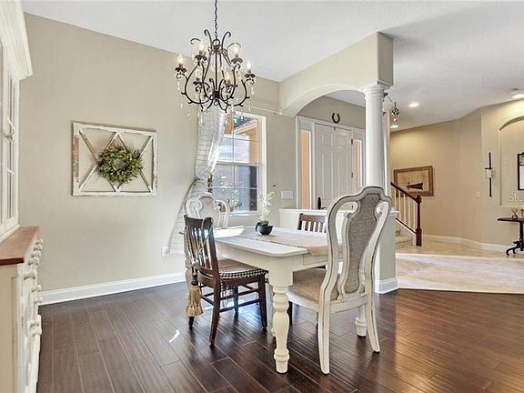 4th image of 8108 Hampton Glen Dr