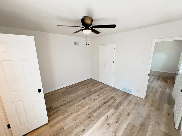 1719 Dewey St #1719 — Photo 7
