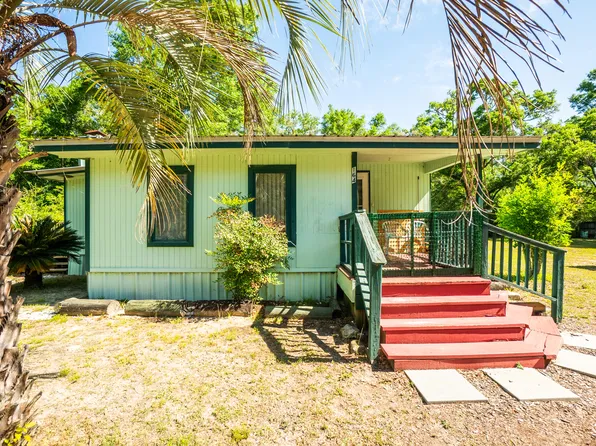 164 Waits St, Ponce De Leon, FL 32455