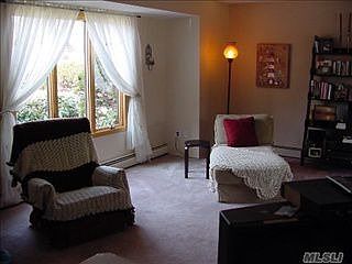 2nd image of 11 Cheryl Ln