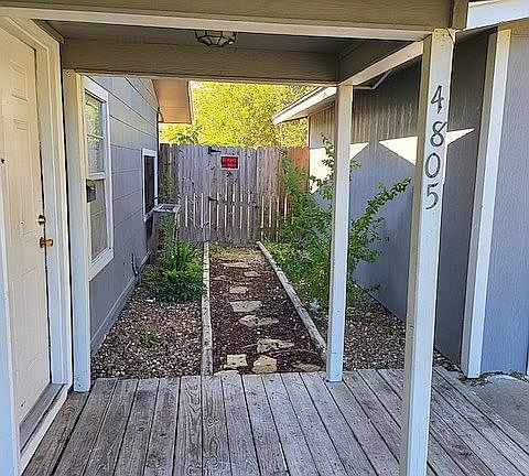 2nd image of 4805 Wynona Dr