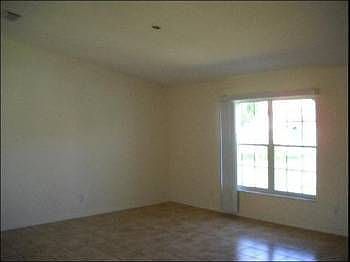 4th image of 214 Gleason Pkwy