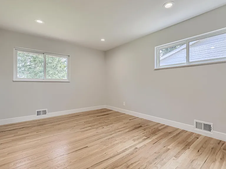3064 S Winona Ct — Photo 12