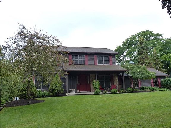 3rd image of 11 Erie Cres