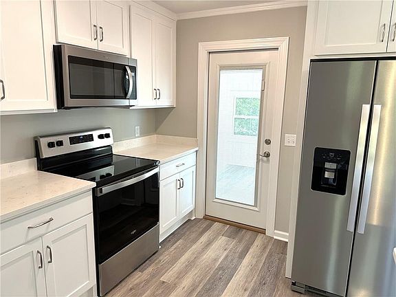 2nd image of 1 Ogden St APT 2