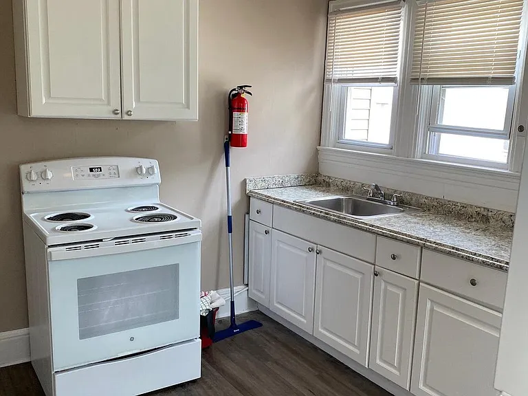 14B Walnut St — Photo 5
