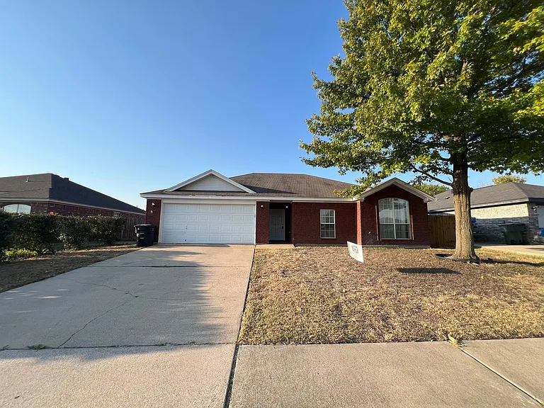 1704 Boydstun Loop — Photo 1