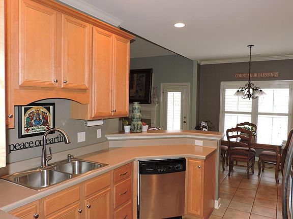 4th image of 3890 Lake Village Cv