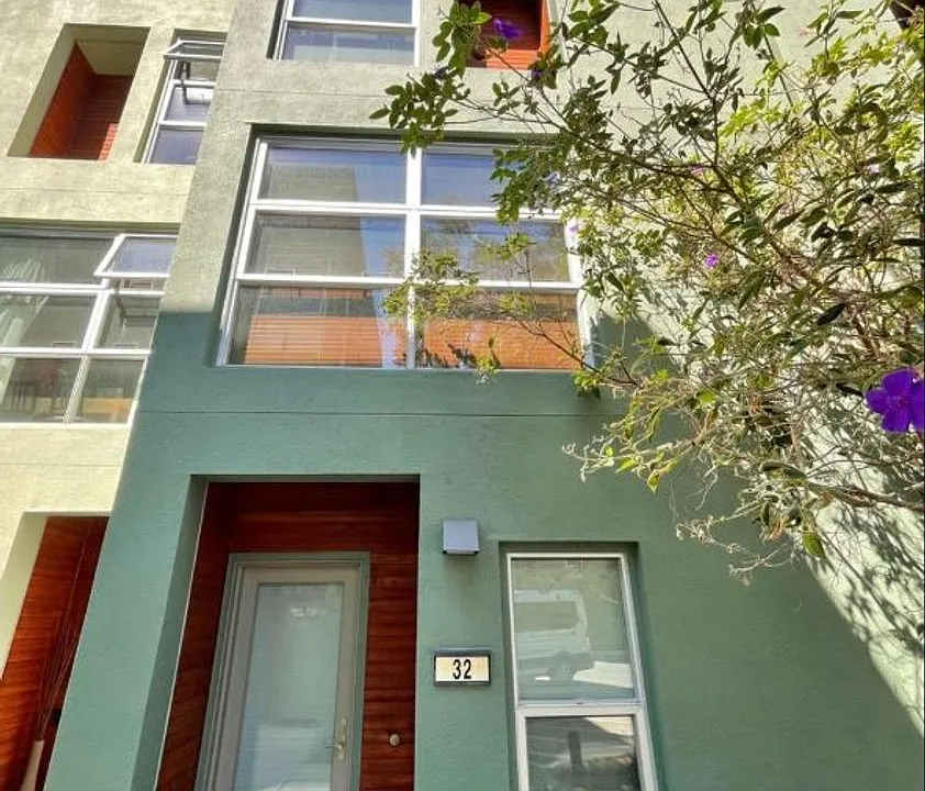 32 Glashaus Loop
