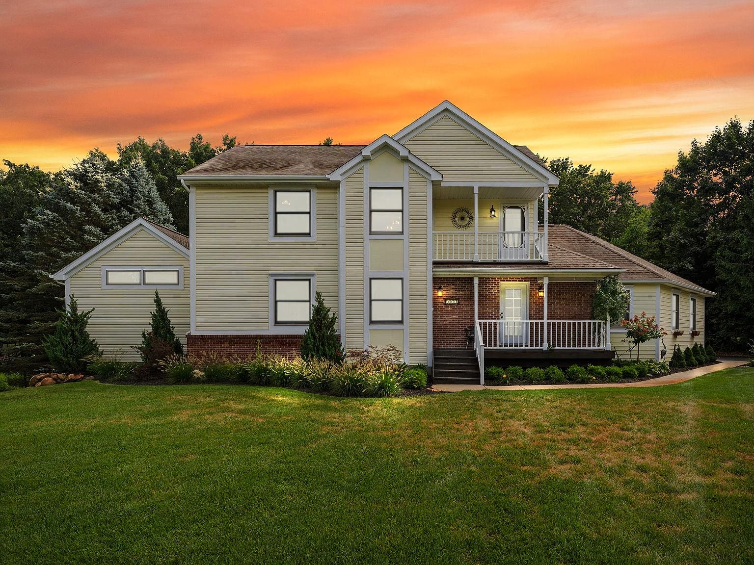 o o mi 7854 Open Meadows Dr, Brighton, MI 48116 | MLS #20251030197