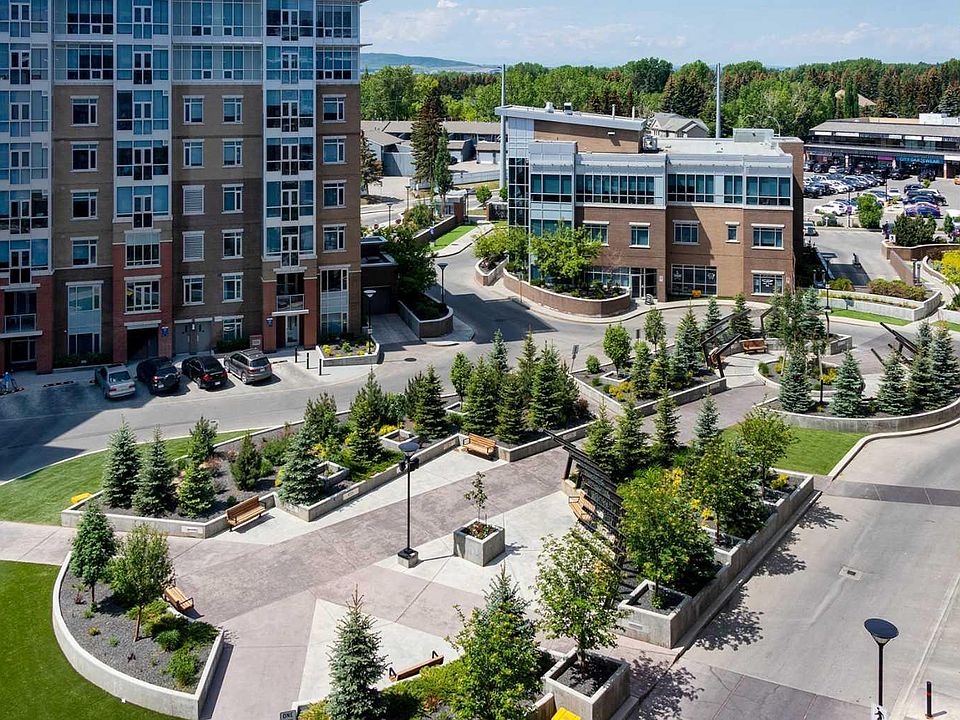 1st image of 16 Varsity Estates Cir NW #206