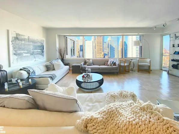 303 East 57th Street image 2 of 12