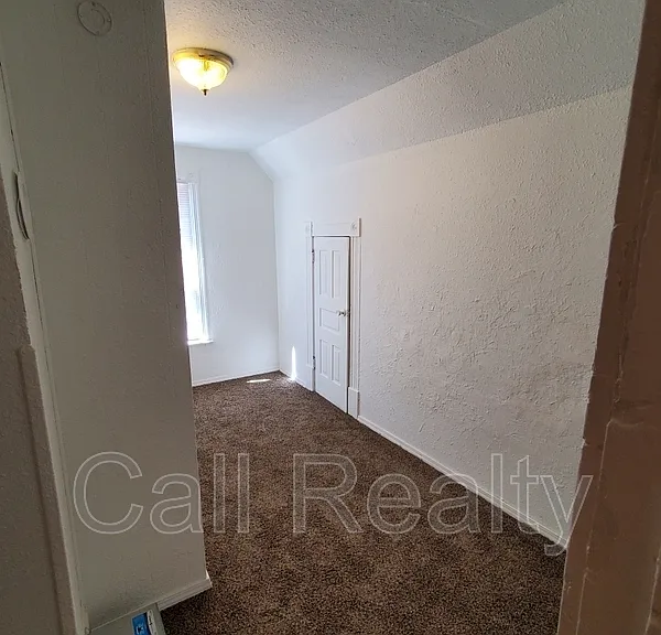719 W Augusta Ave #2 — Photo 10