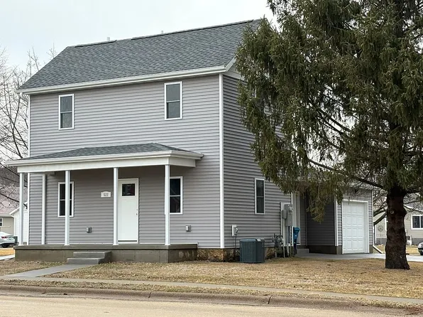 522 2nd Ave SW, Cascade, IA 52033
