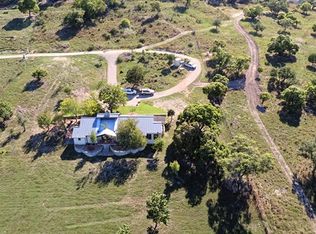 489 River Oaks Rd, Comfort, TX 78013