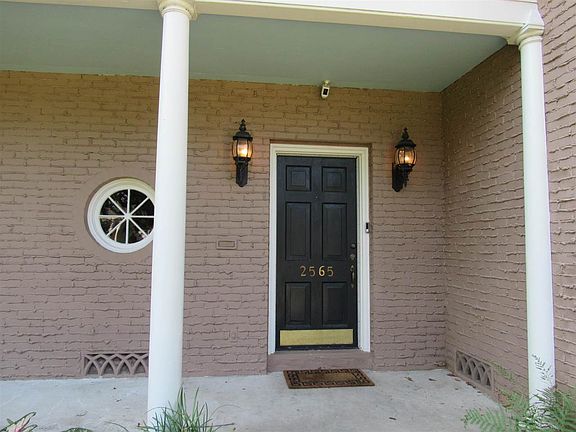 2nd image of 2565 Long Ave