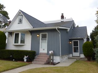 12 Elinor Pl, Freeport, NY 11520