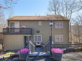 125 Ansted Ct, Bushkill, PA 18324
