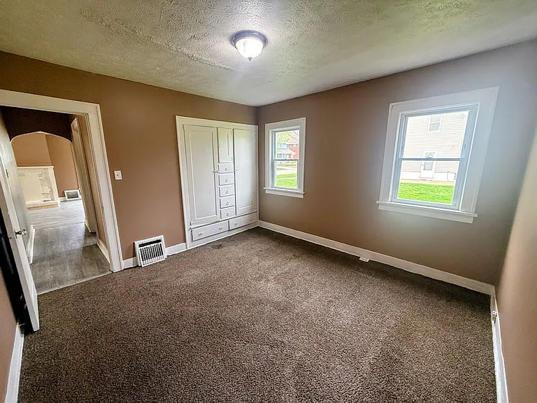 601 Glendora Ave — Photo 14