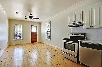 2 bed, 1.0 bath, 900 sqft, $1,400 — Photo 2