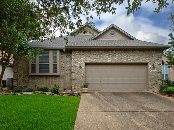 1302 Essex Grn, College Station, TX 77845