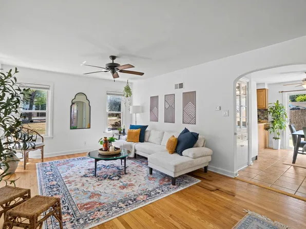 4149 S Whitnall AVENUE, Milwaukee, WI 53207