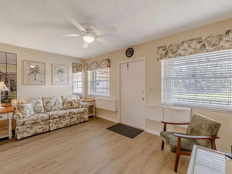 44 Woodland Dr #204 — Photo 24